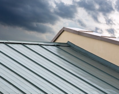 <p style="font-family: 'Poppins', sans-serif; font-weight: 700; font-size:24px;">ROOFING INSPECTION </p>